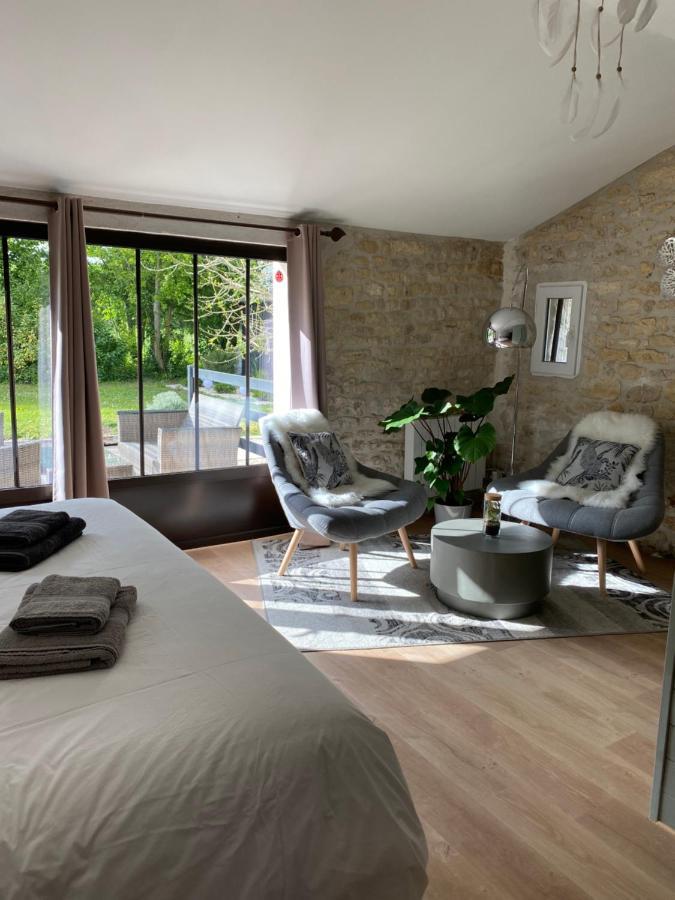 La Chaumeauniere Bed and Breakfast Aigrefeuille-dʼAunis Eksteriør billede