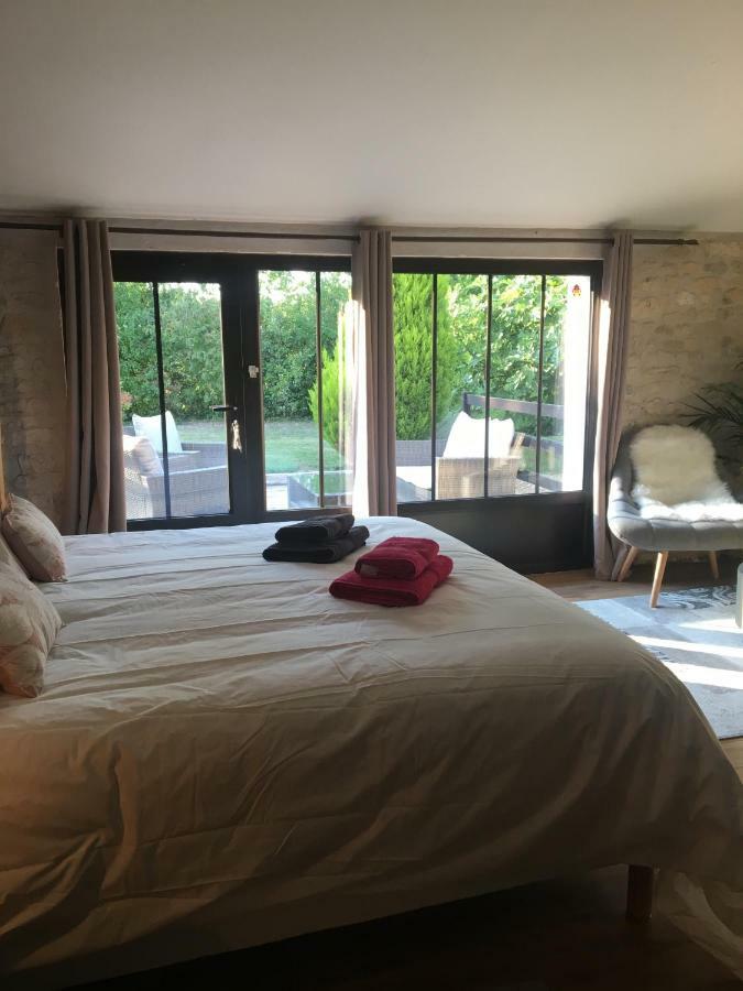 La Chaumeauniere Bed and Breakfast Aigrefeuille-dʼAunis Eksteriør billede